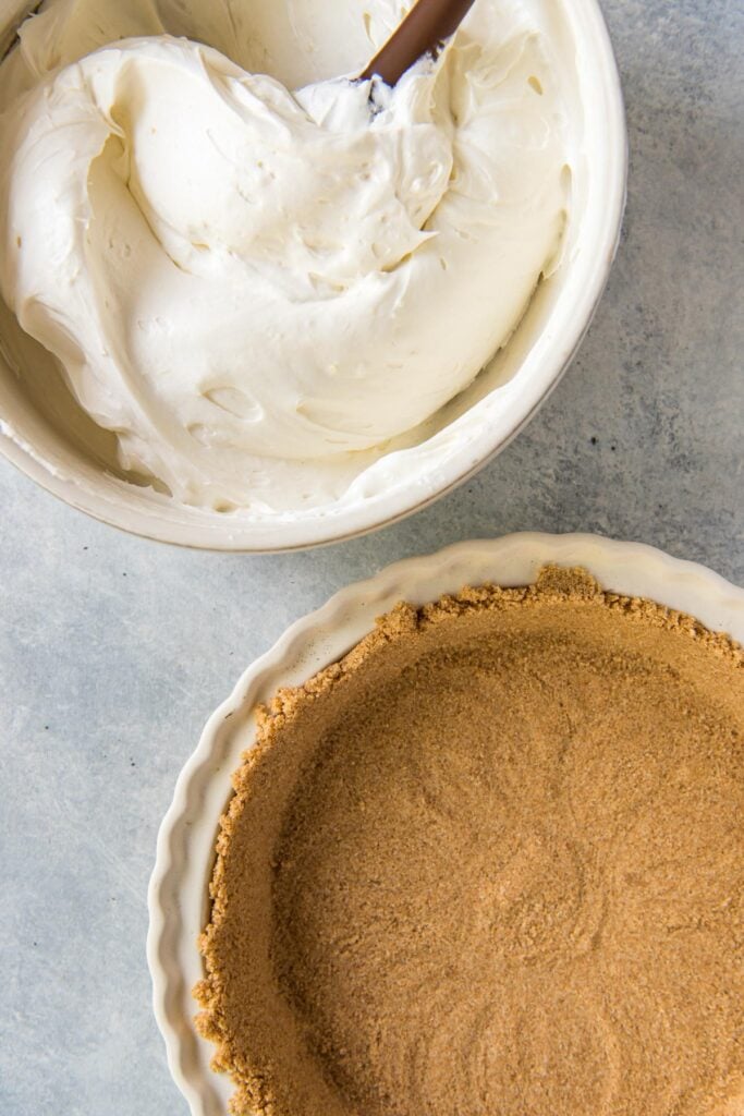 graham cracker crust and lemon cheesecake filling