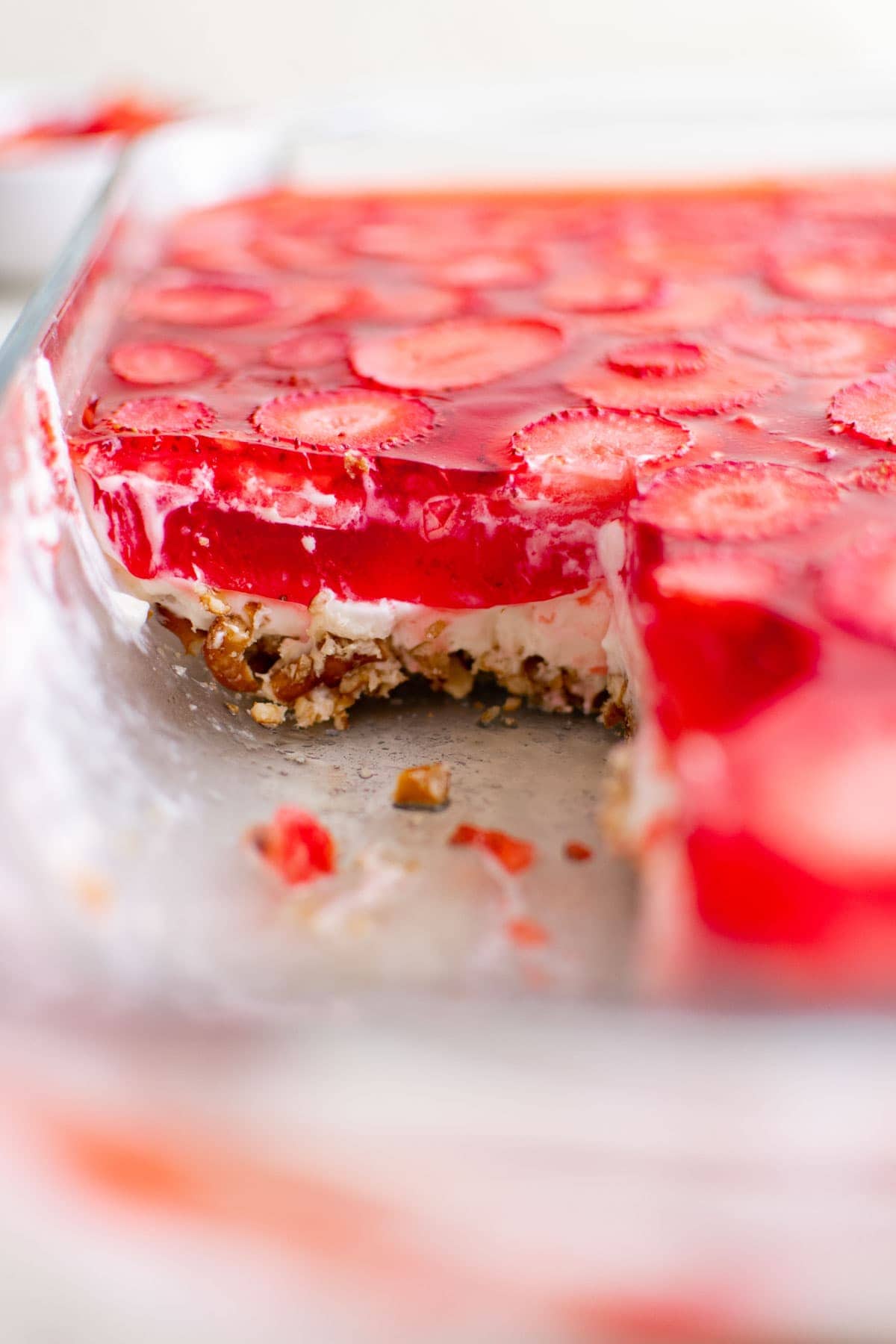 inside layers in pretzel jello salad