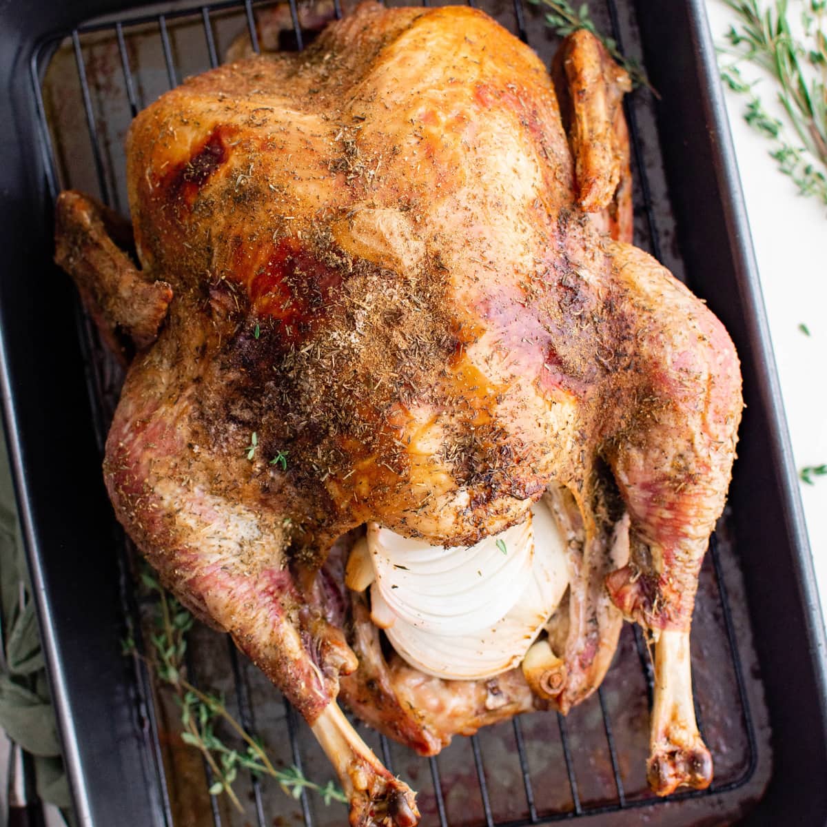 Simple Juicy Thanksgiving Turkey Recipe | YellowBlissRoad.com