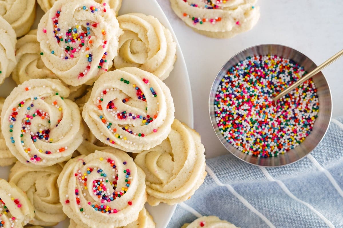 butter cookies, sprinkles