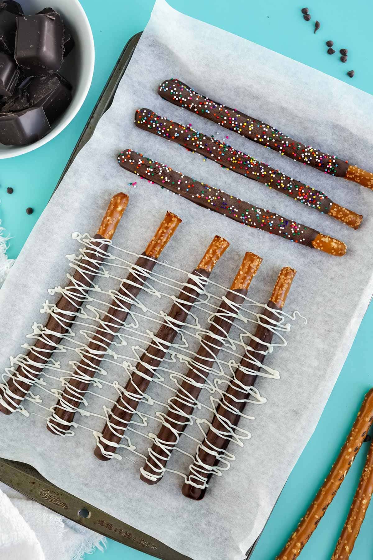chocolate dipped pretzel rods