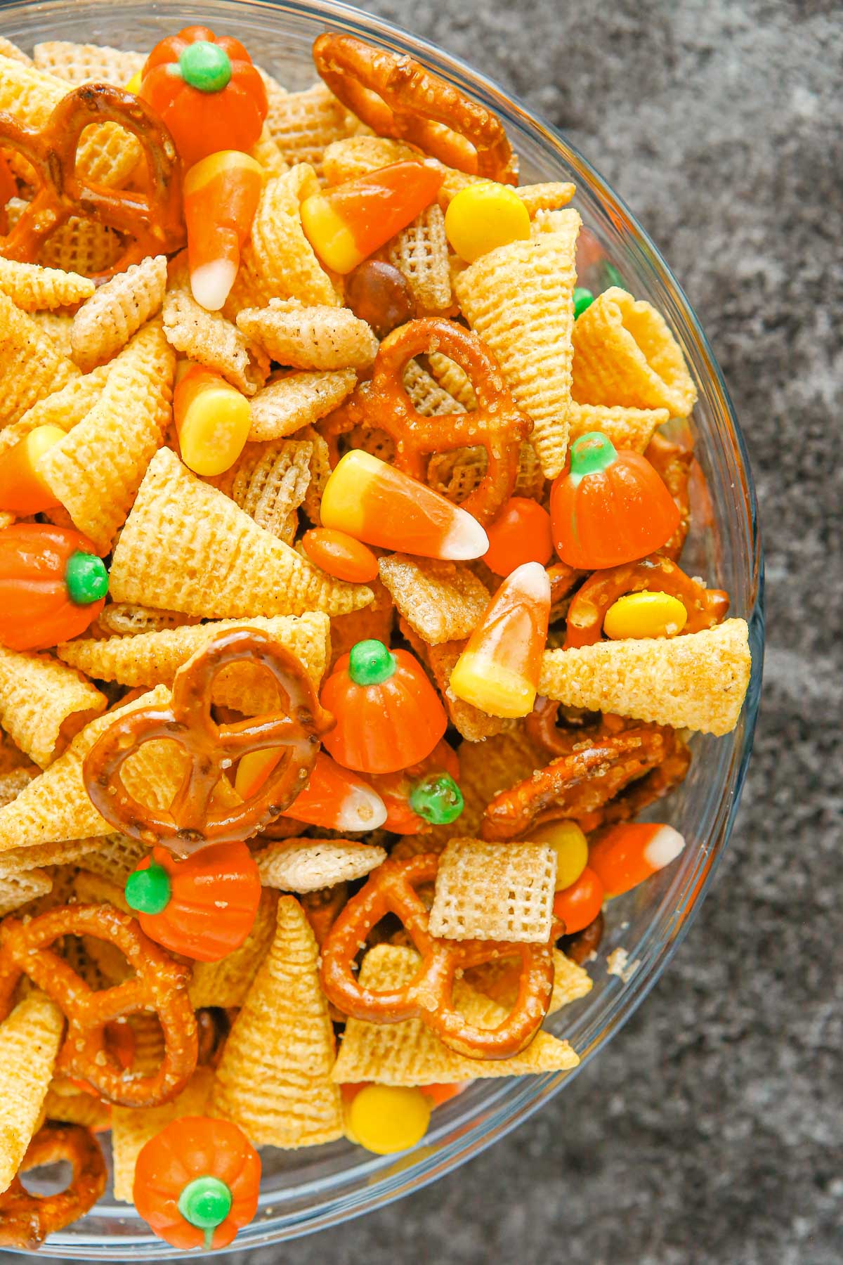 bowl of harvest chex mix