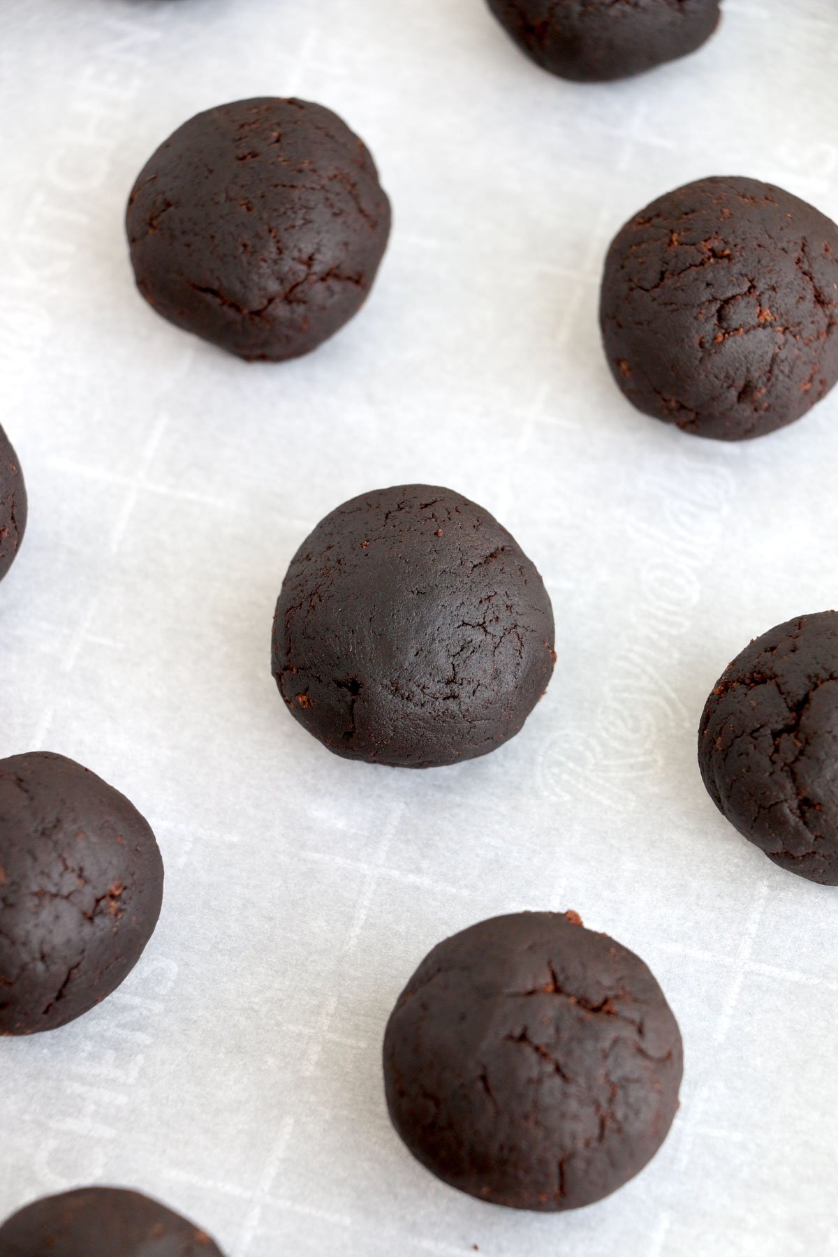 chocolate balls formed from cake and frosting