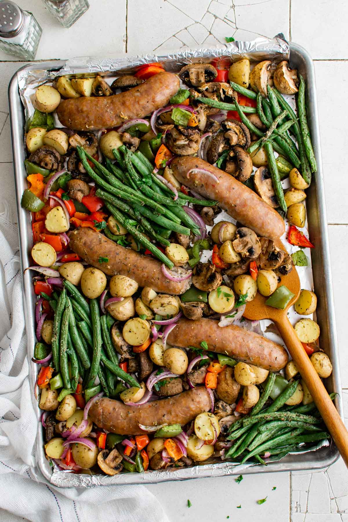 sheet pan with sausages and veggies