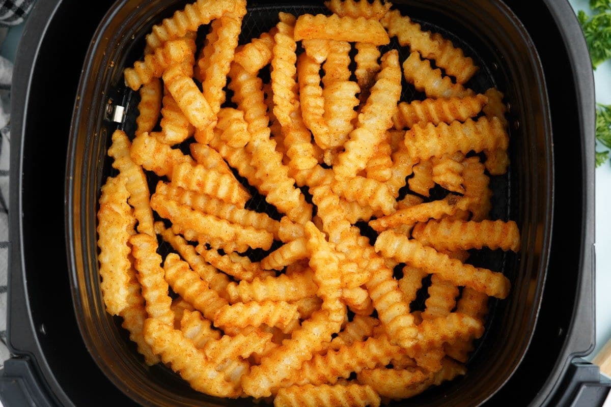 crinkle fries in an air fryer