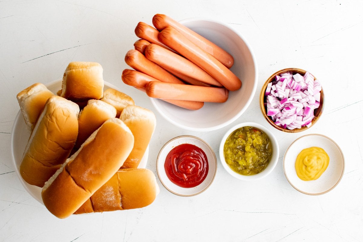 Ingredients you need to make hot dogs.