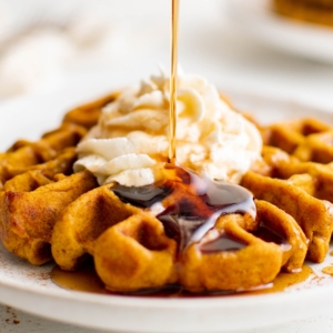 Thick and Fluffy Pumpkin Waffles