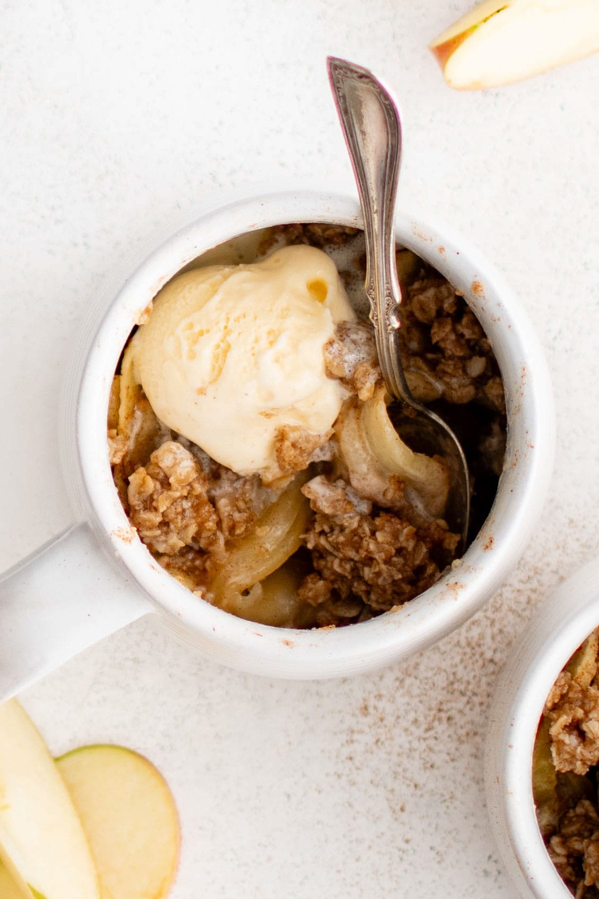 Microwave Blackberry Crumble (vegan mug cake)