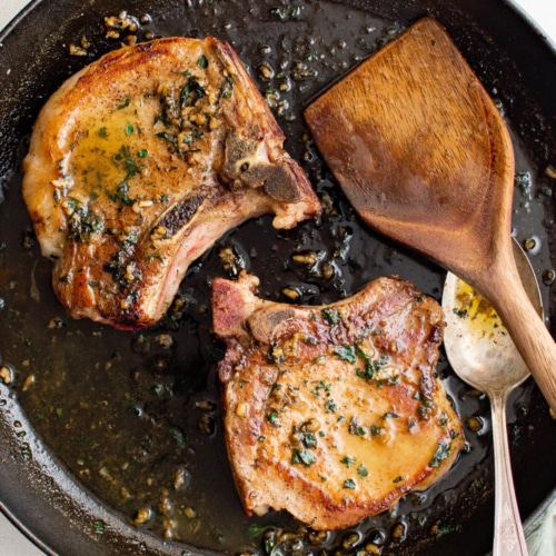 Pan Seared Pork Chops | YellowBlissRoad.com