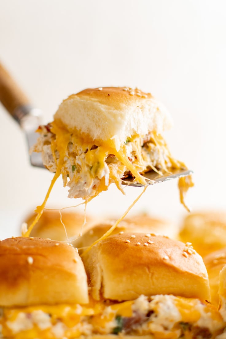 Chicken Bacon Ranch Sliders Yellow Bliss Road chicken-bacon-ranch-sliders-yellow-bliss-road
