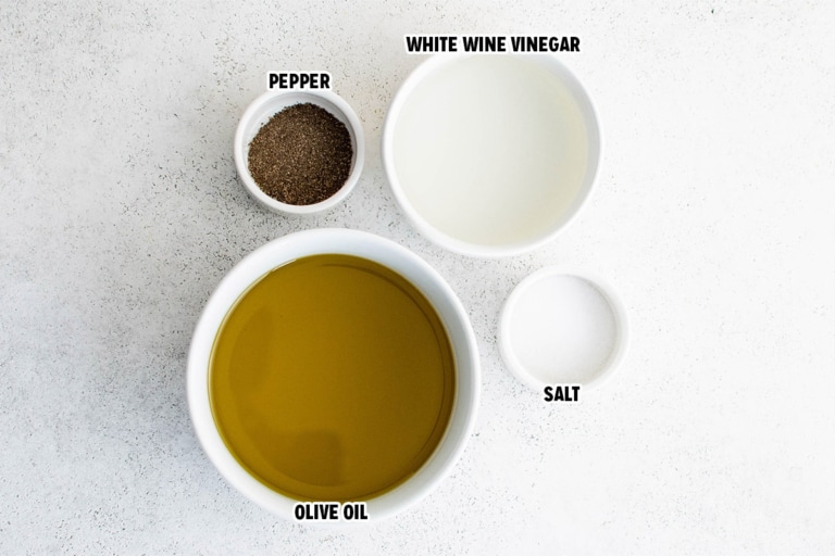 How to Make a Vinaigrette Oil and Vinegar Dressing