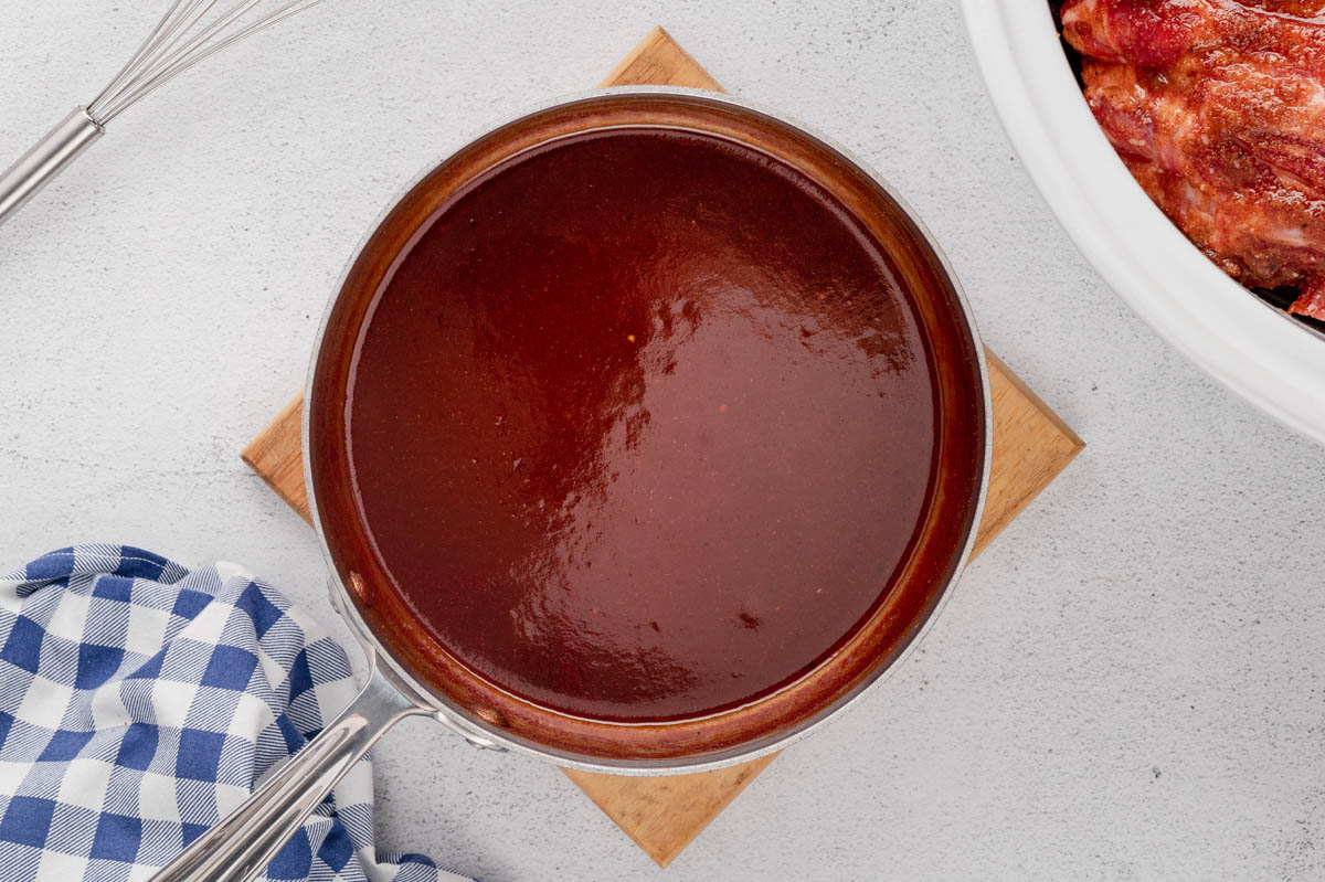 Finished bbq sauce in a pan.
