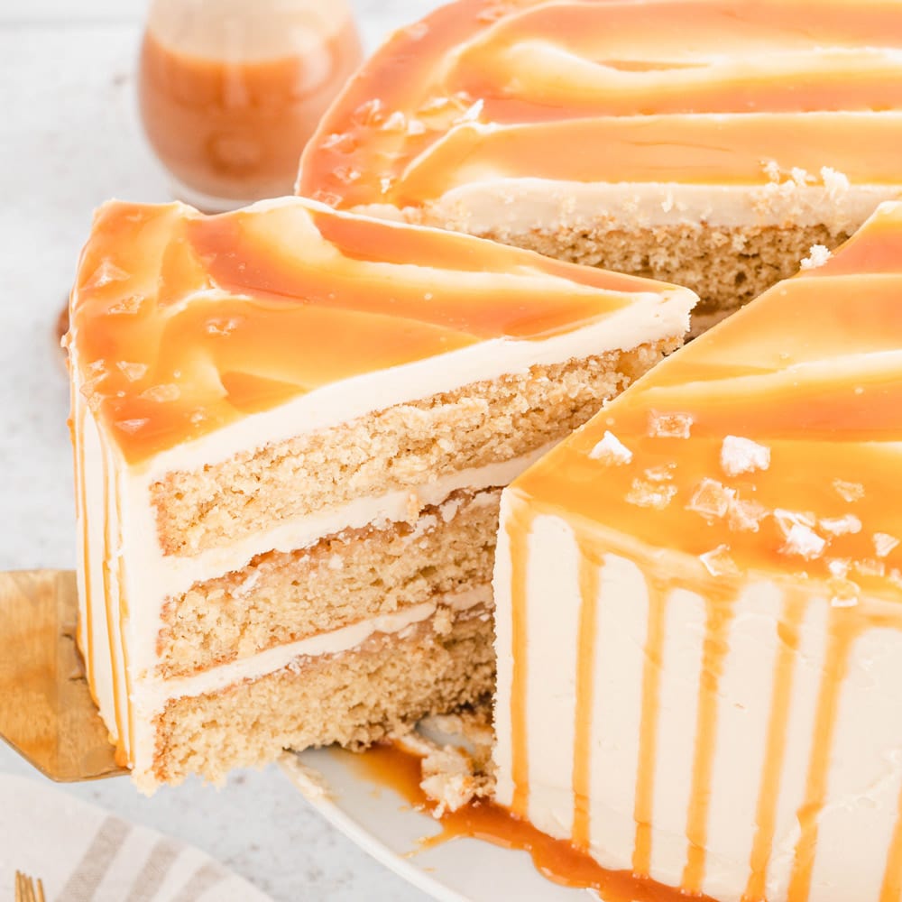 Caramel Apple Pie Poke Cake An Easy Fall Dessert