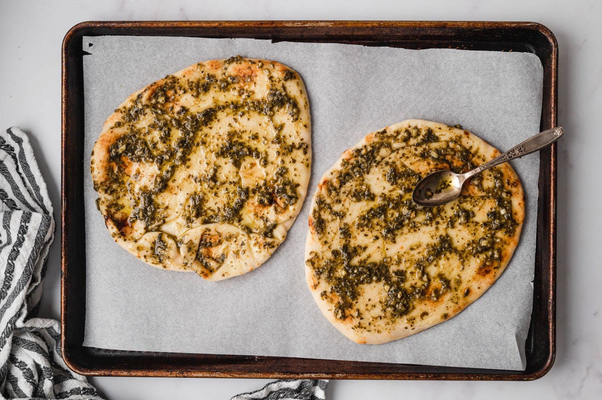 2 flatbreads with pesto.