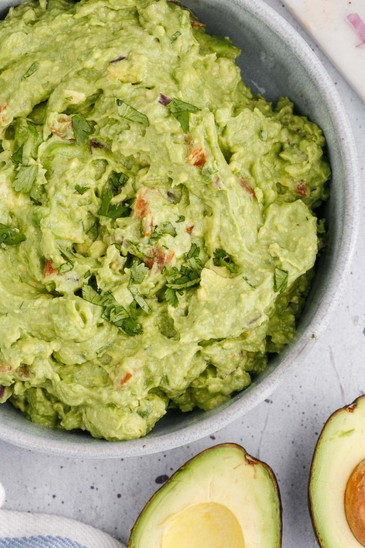 guacamoles and avocados