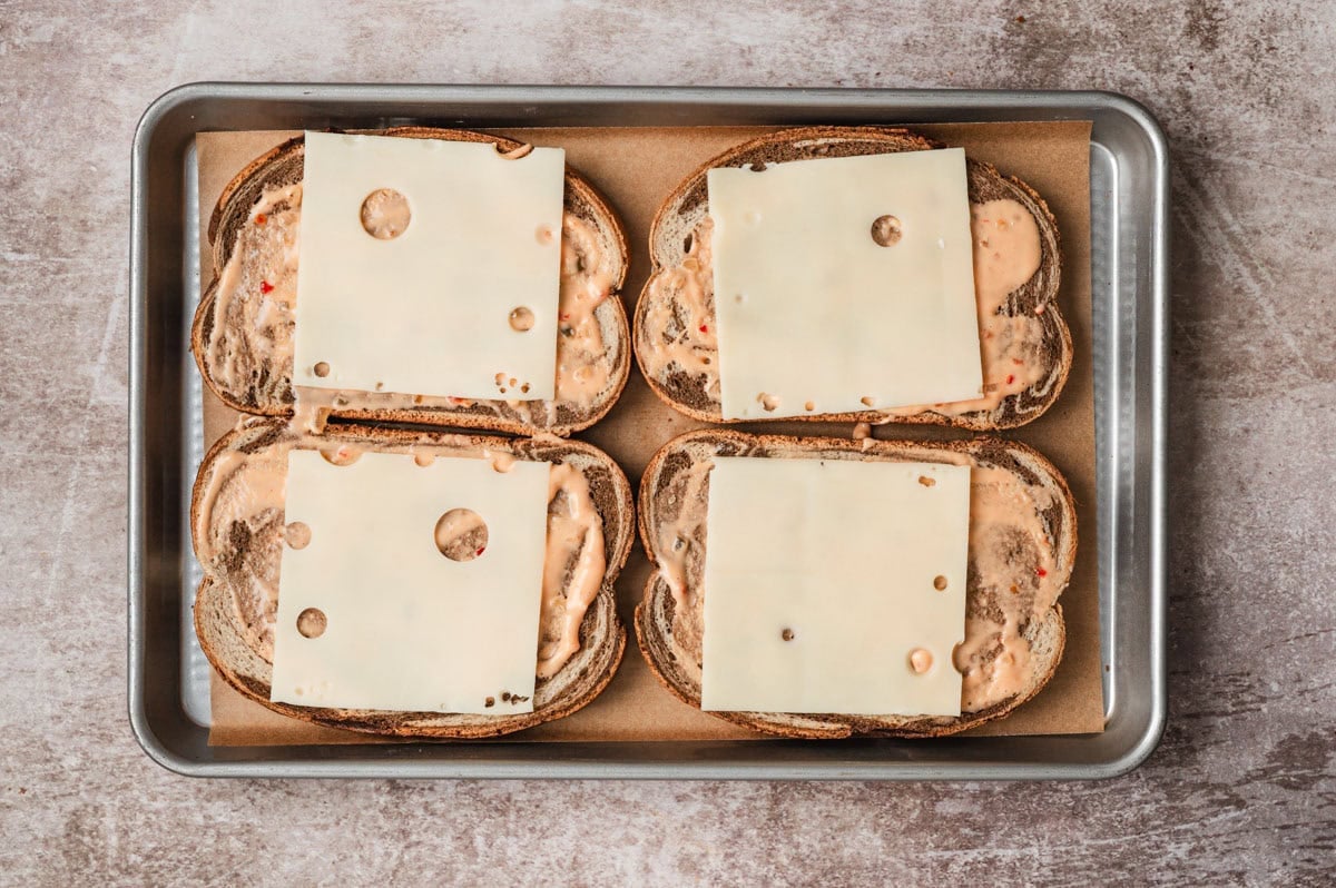 Rye bread with thousand island dressing and cheese