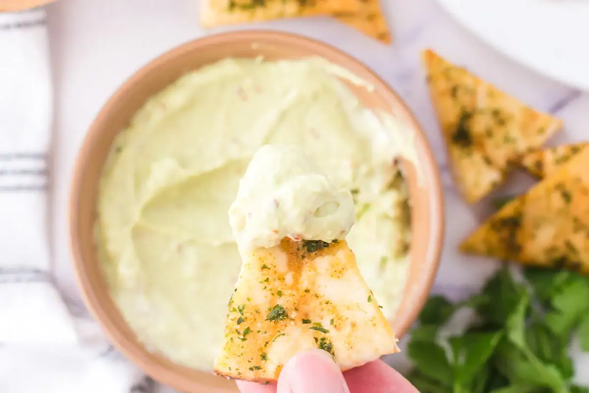Chip with avocado crema